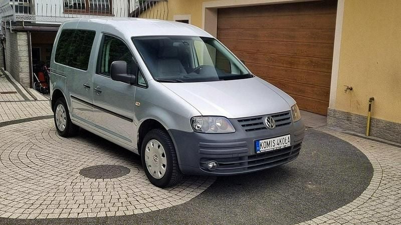 Używany VW Caddy 80 KM (58 kW) 2008 Srebrny (metalik) Minivan
