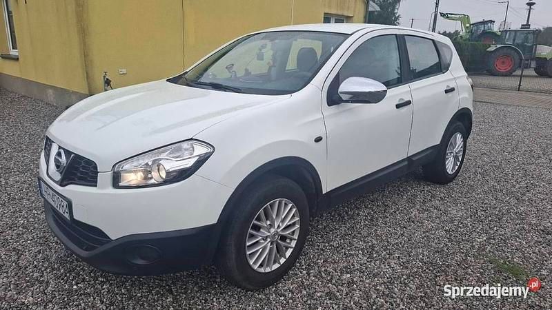 Biały Używany 2011 Nissan Qashqai SUV | 28 800 zł (Uczciwa cena) - Obraz 1/4