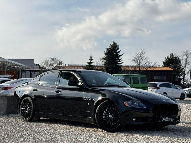 Czarny (metalik) Używany 2012 Maserati Quattroporte Sedan/Limuzyna | 114 900 zł - Obraz 1/4