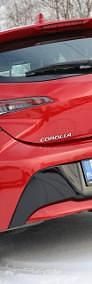 Używany Toyota Corolla 98 KM (72 kW) 2022 Bordowy Hatchback