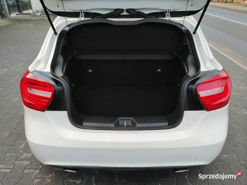 Używany Mercedes A180 122 KM (89 kW) 2013