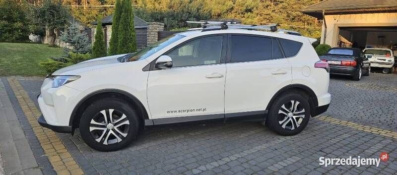 Używany 2017 Toyota RAV4 SUV | 86 000 zł - Obraz 1/4