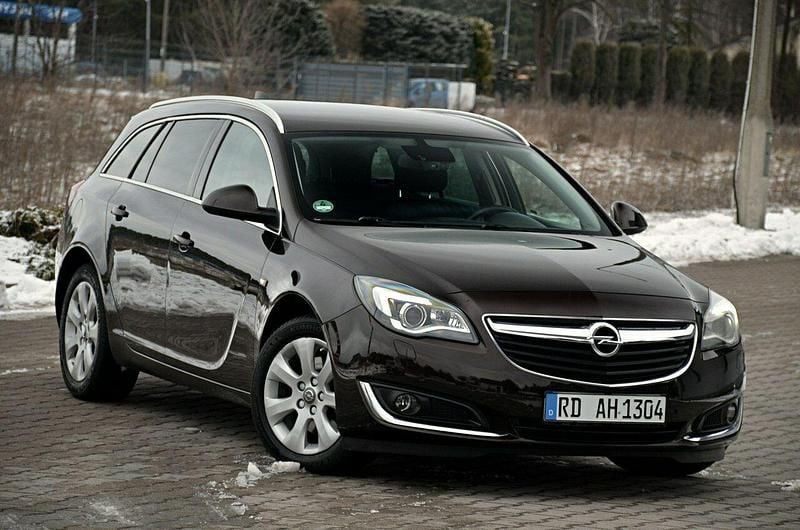 Używany Opel Insignia 170 KM (125 kW) 2016 Brązowy (metalik) Kombi