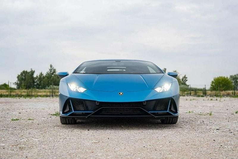 Używany Lamborghini Huracán 640 KM (470 kW) 2022 Niebieski Coupe