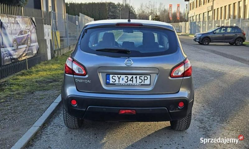 Używany Nissan Qashqai 117 KM (86 kW) 2013 Szary SUV