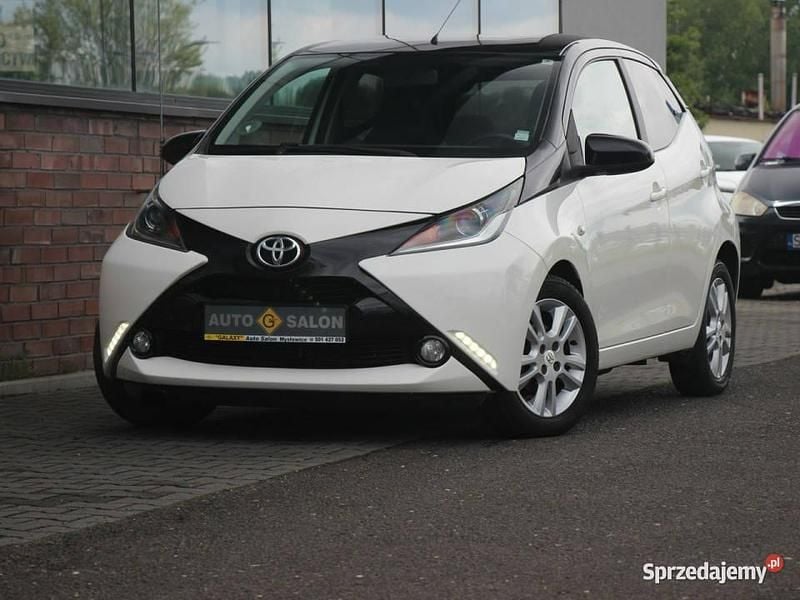Biały Używany 2018 Toyota Aygo Hatchback | 32 990 zł (Uczciwa cena) - Obraz 1/4