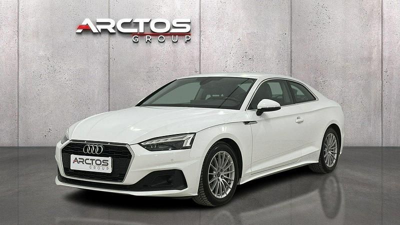 Biały Używany 2022 Audi A5 Coupe | 120 100 zł - Obraz 1/4