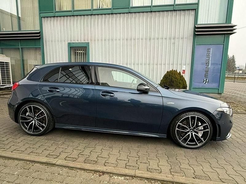 Używany Mercedes A35 AMG AMG 306 KM (225 kW) 2020 Niebieski (metalik) Hatchback
