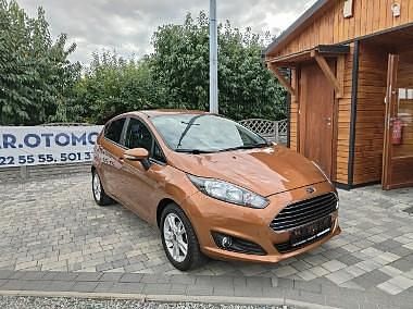 Używany Ford Fiesta 95 KM (69 kW) 2015 Beżowy (metalik) Hatchback