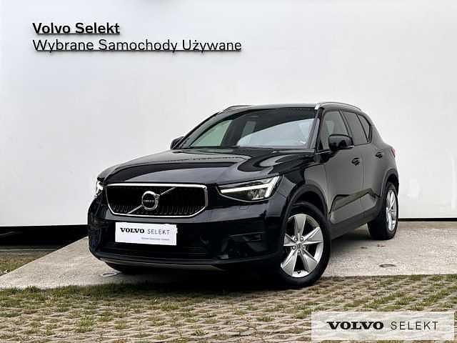 Czarny Używany 2023 Volvo XC40 SUV | 134 900 zł (Super Cena) - Obraz 1/3