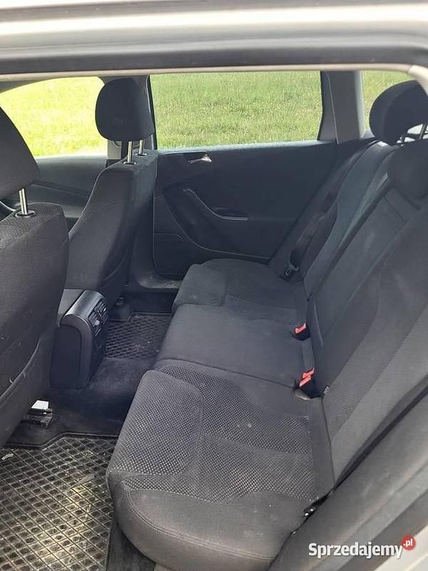 Srebrny Używany 2007 VW Passat Kombi | 5500 zł (Super Cena) - Obraz 1/4