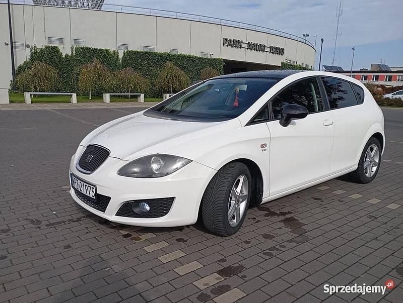 Biały Używany 2009 Seat Leon Sedan/Limuzyna | 15 900 zł (Uczciwa cena) - Obraz 1/4