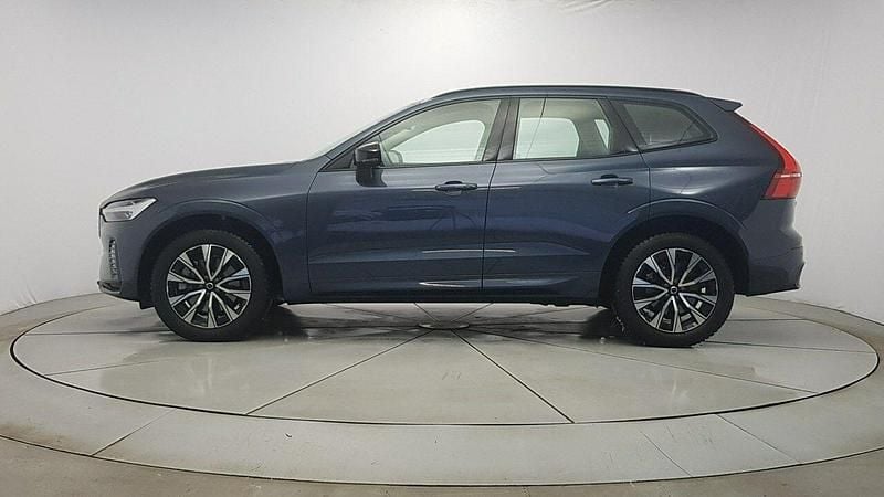 Używany Volvo XC60 Plus 197 KM (144 kW) 2023 Niebieski SUV