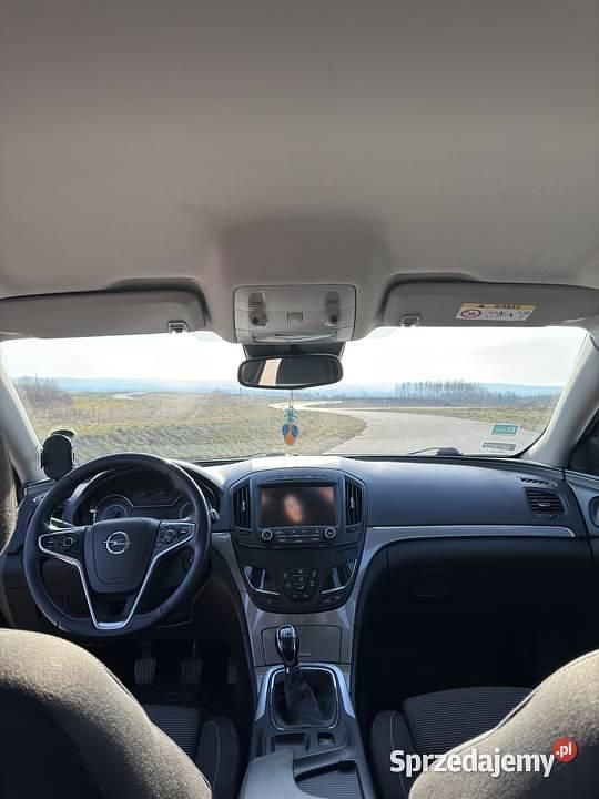 Czarny Używany 2015 Opel Insignia Kombi | 27 000 zł (Dobra cena) - Obraz 1/4