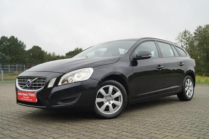 Czarny Używany 2011 Volvo V60 Kombi | 26 900 zł (Uczciwa cena) - Obraz 1/4
