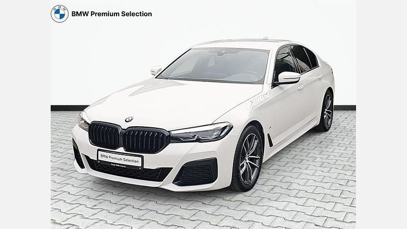 Biel alpejska Używany 2023 BMW 518 Shadowline Sedan/Limuzyna | 169 900 zł (Dość drogi) - Obraz 1/3