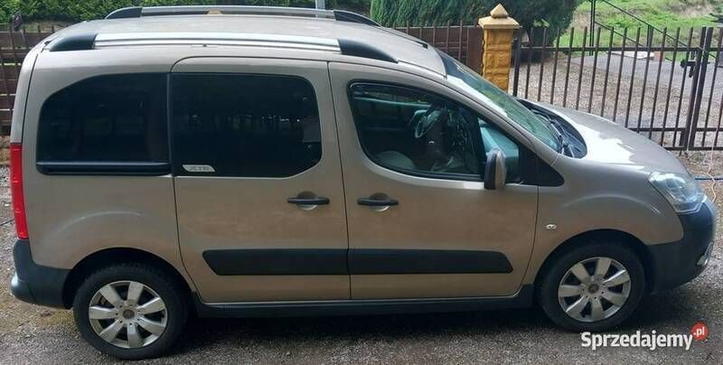 Używany 2010 Citroën Berlingo XTR Minivan | 24 500 zł (Uczciwa cena) - Obraz 1/4