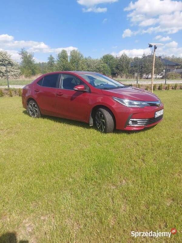 Bordowy Używany 2017 Toyota Corolla Sedan/Limuzyna | 59 000 zł (Uczciwa cena) - Obraz 1/4
