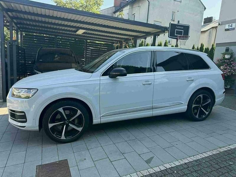 Biały Używany 2015 Audi Q7 SUV | 150 000 zł - Obraz 1/4