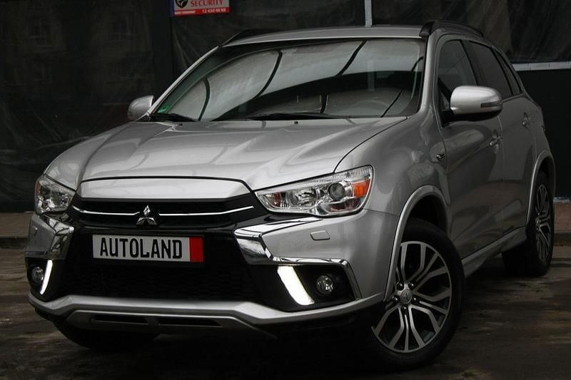 Srebrny Używany 2017 Mitsubishi ASX Diamant Edition SUV | 57 555 zł - Obraz 1/4