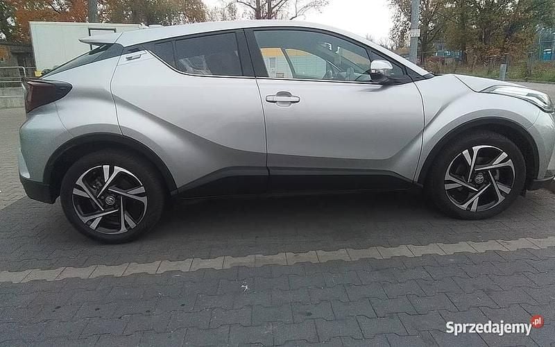 Używany Toyota C-HR Style 2022 Srebrny SUV