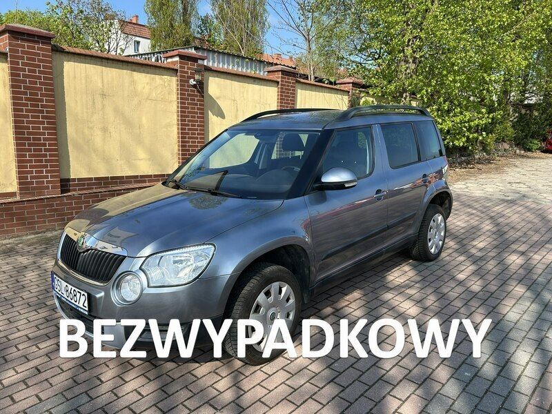 Szary Używany 2011 Skoda Yeti SUV | 27 900 zł (Uczciwa cena) - Obraz 1/2