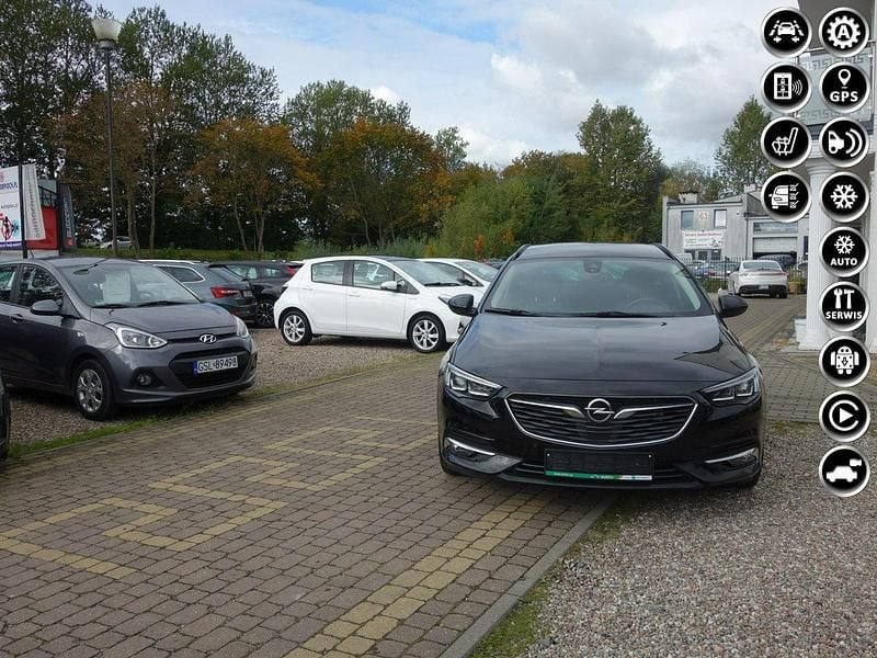 Czarny Używany 2019 Opel Insignia Kombi | 53 900 zł (Uczciwa cena) - Obraz 1/4