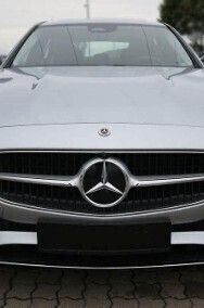 Używany Mercedes A180 170 KM (125 kW) 2022 Srebrny Sedan/Limuzyna