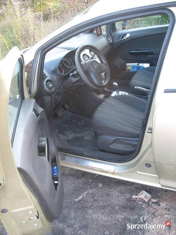 Używany Opel Corsa 80 KM (58 kW) 2009 Hatchback