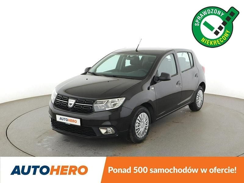 Czarny Używany 2017 Dacia Sandero Hatchback | 31 900 zł (Dość drogi) - Obraz 1/3