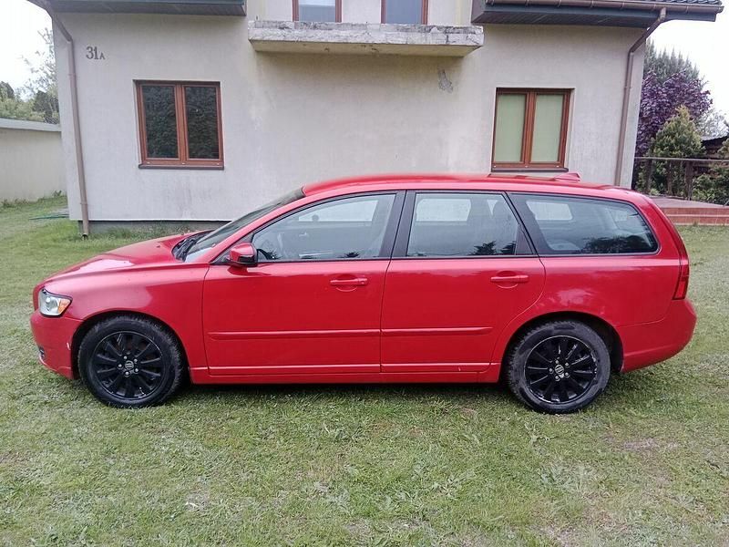 Czerwony Używany 2007 Volvo V50 Kombi | 6000 zł (Super Cena) - Obraz 1/4