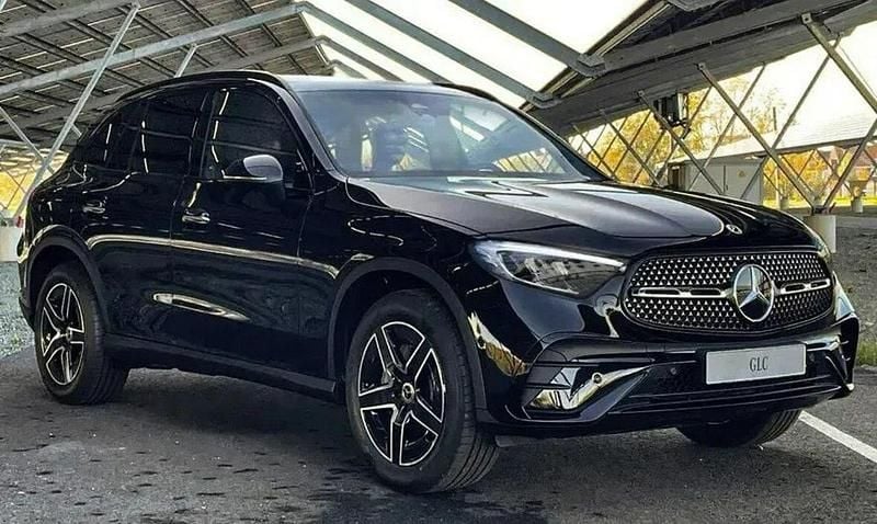 Czarny (metalik) Nowe 2025 Mercedes GLC220 SUV | 246 532 zł (Dość drogi) - Obraz 1/4