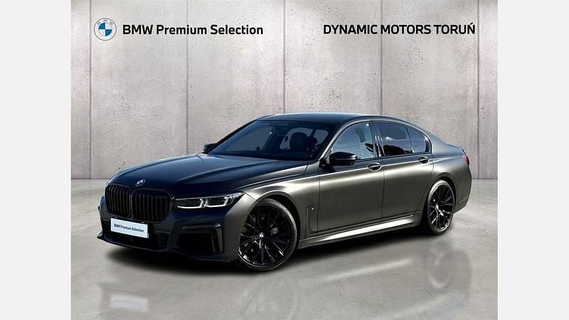 Czarny szafir metalizowany Używany 2021 BMW 730 Executive Sedan/Limuzyna | 259 900 zł (Uczciwa cena) - Obraz 1/3