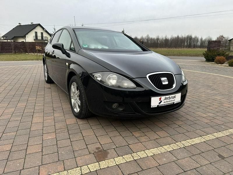 Czarny Używany 2007 Seat Leon Hatchback | 14 800 zł (Dość drogi) - Obraz 1/4