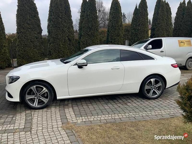 Używany 2018 Mercedes E220 Coupe | 105 000 zł (Super Cena) - Obraz 1/4