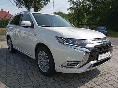 Biały Używany 2020 Mitsubishi Outlander P-HEV Instyle SUV | 109 800 zł - Obraz 1/4