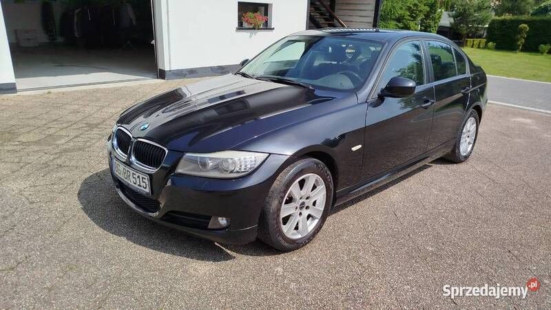 Czarny Używany 2010 BMW 318 Sedan/Limuzyna | 22 900 zł (Uczciwa cena) - Obraz 1/4