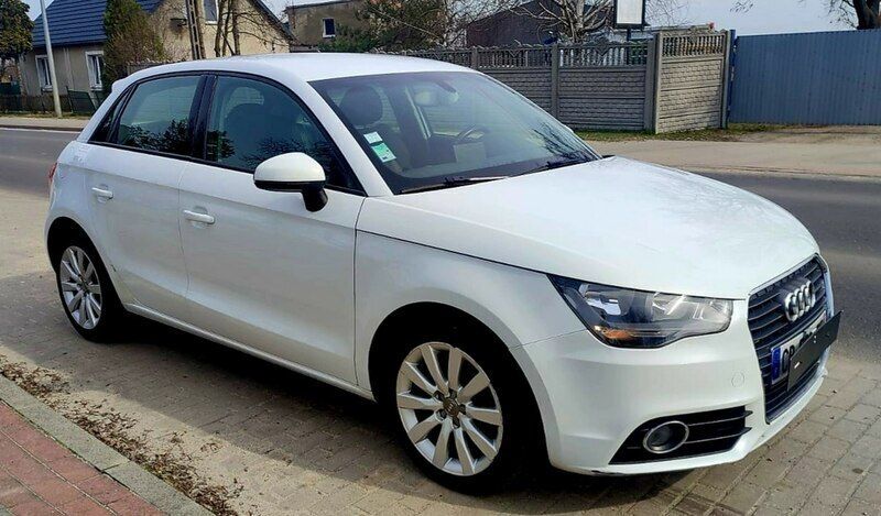 Biały Używany 2012 Audi A1 Hatchback | 26 999 zł - Obraz 1/4