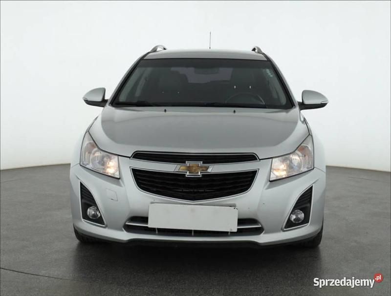 Srebrny Używany 2014 Chevrolet Cruze Kombi | 22 499 zł (Uczciwa cena) - Obraz 1/4