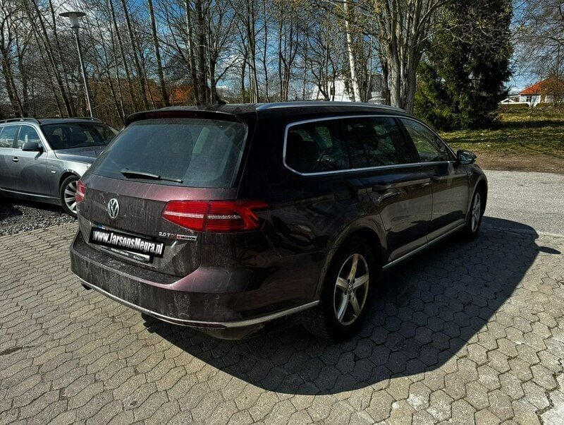 Używany VW Passat 190 KM (139 kW) 2015 Fioletowy Kombi