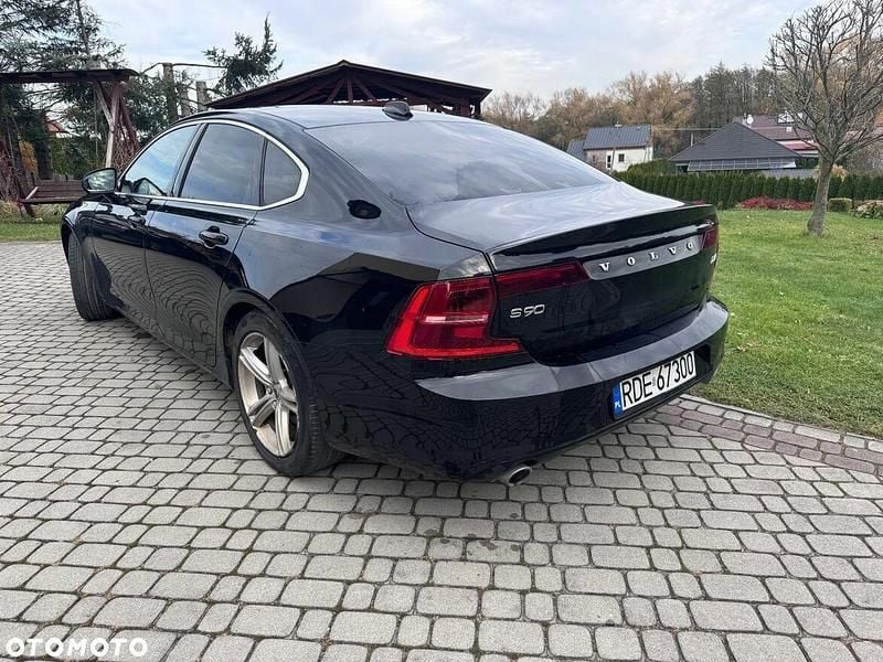 Używany Volvo S90 2018 Czarny Sedan/Limuzyna