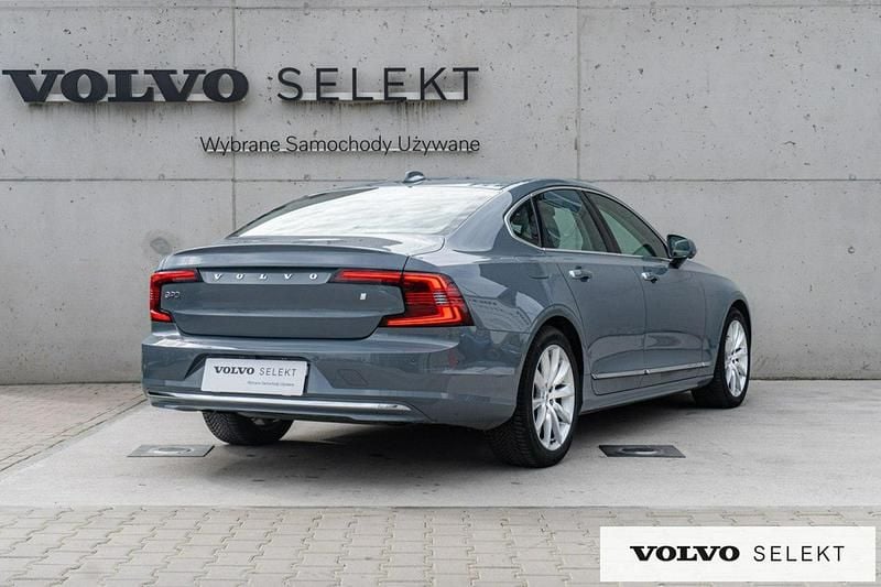 Używany Volvo S90 235 KM (172 kW) 2021 Szary (metalik) Sedan/Limuzyna