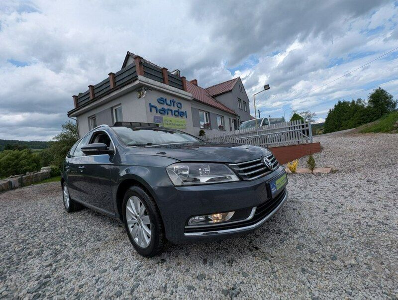 Szary (metalik) Używany 2014 VW Passat Kombi | 26 900 zł (Super Cena) - Obraz 1/4