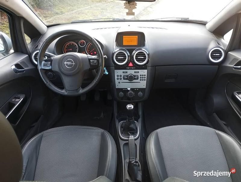 Używany Opel Corsa 2007 Granatowy Hatchback