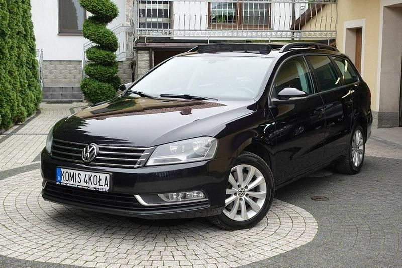 Czarny Używany 2012 VW Passat Kombi | 26 900 zł (Uczciwa cena) - Obraz 1/4