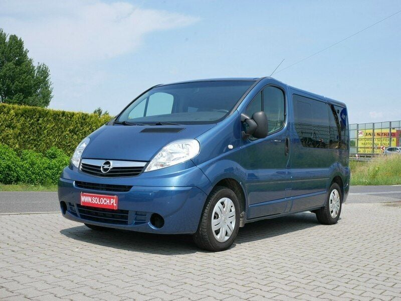 Niebieski Używany 2005 Opel Vivaro Minivan | 36 900 zł - Obraz 1/4