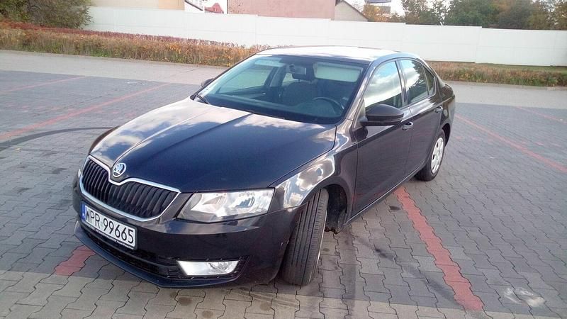 Używany Skoda Octavia Ambition 2016 Czarny Sedan/Limuzyna