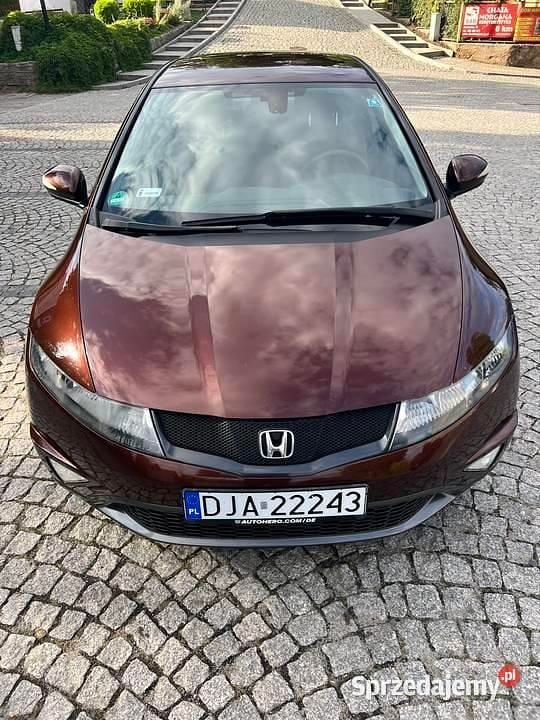 Brązowy Używany 2011 Honda Civic Hatchback | 30 000 zł (Dość drogi) - Obraz 1/4
