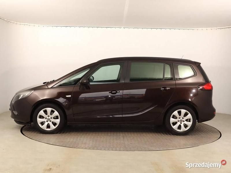 Używany Opel Zafira Tourer 2015 Czarny Minivan