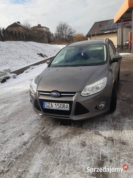 Używany Ford Focus Titanium 2013 Srebrny Kombi